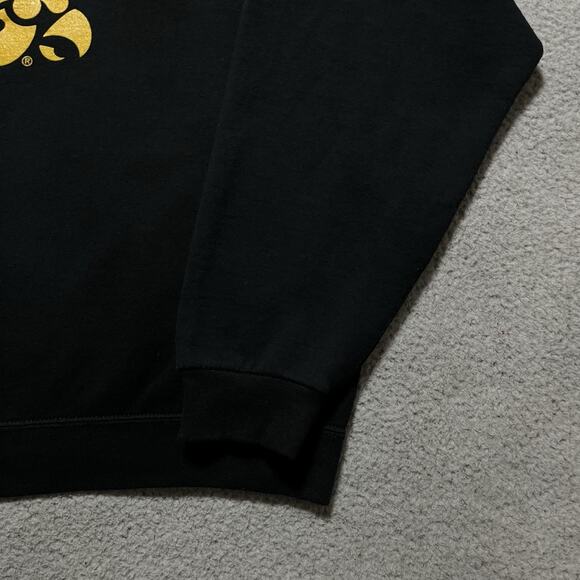 Iowa Hawkeyes Sweatshirt Mens Large Black Crewneck Vintage Jerzees Pullover - Picture 6 of 9